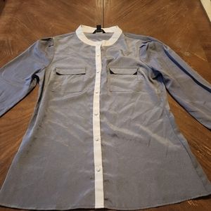 Banana Republic Size Small Button up blouse